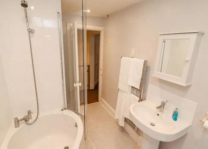 Nyaraló Riverbank View Whitby